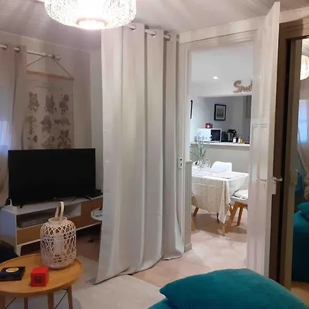 Au Bord Du Ciel Magnifique A Apartment *